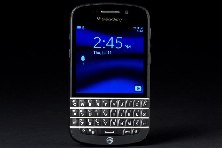 BlackBerry Q10 review front lock screen