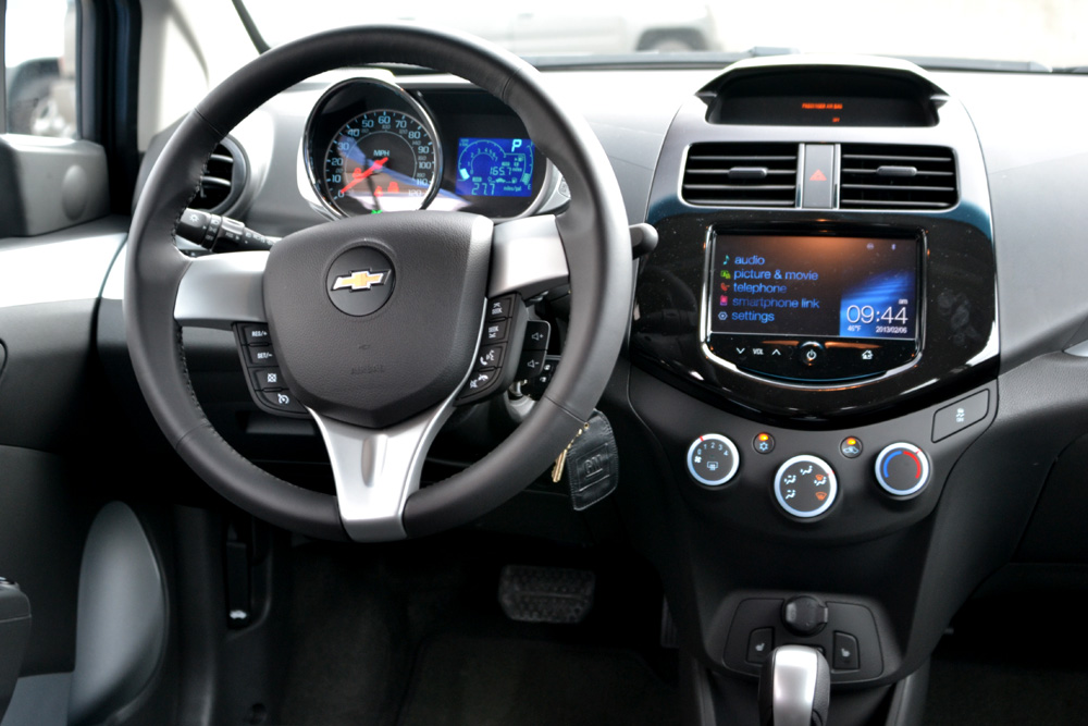 no disc drive nav problem 2013 chevy spark brings your phone to the dash chevrolet 2lt interior