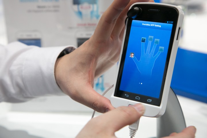 CrucialTec biometric fingerprint scanner 10 fingers