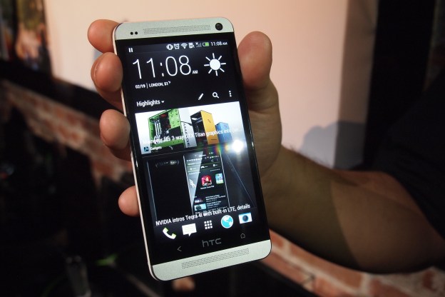 HTC One screen