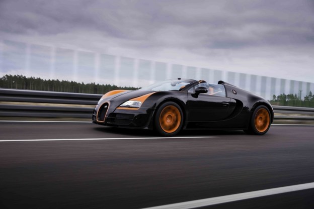 Bugatti Veyron Grand Sport Vitesse on track