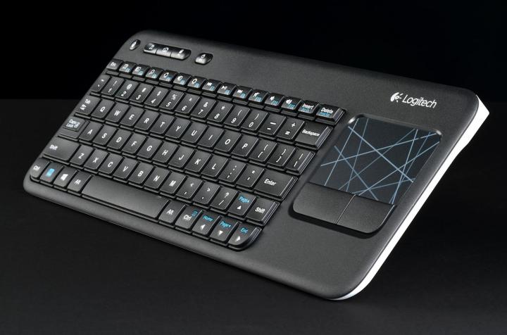 Logitech Wireless Touch Keyboard K400 front angle1