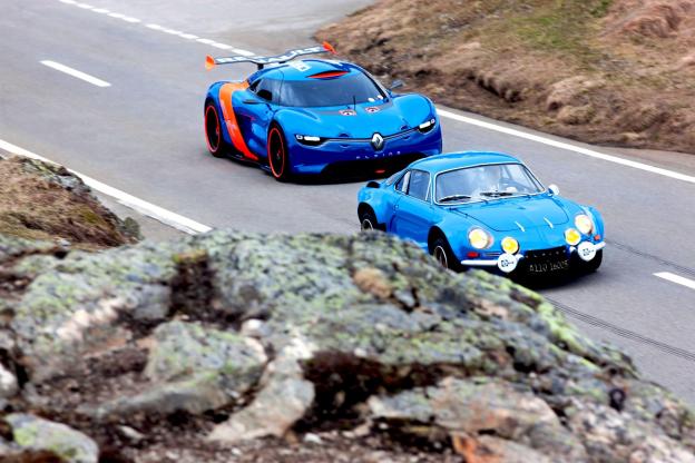 Alpine models racing