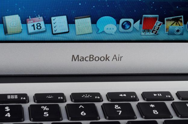 MacBook Air 2013 review logo