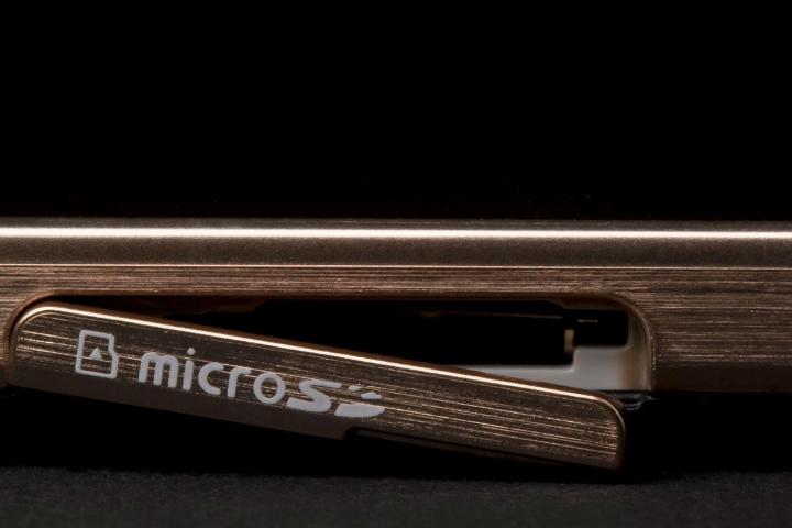 Samsung Galaxy Tab 3 review microSD