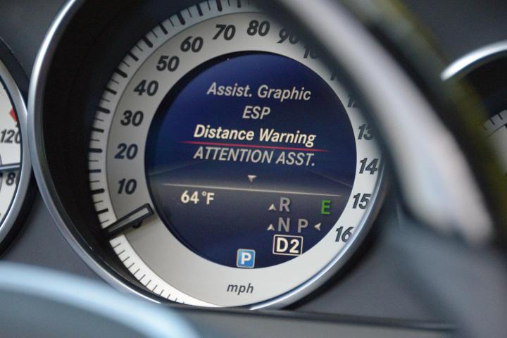 2014 Mercedes_Benz E_Class E550 tech Distance Warning