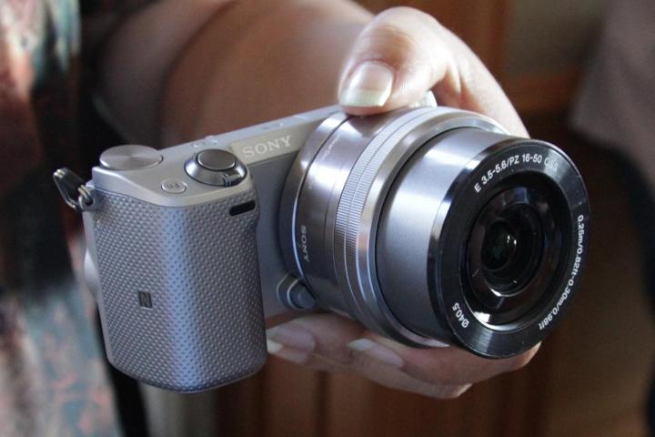 sony adds nfc and compact kit lens to new nex 5t mirrorless camera 2