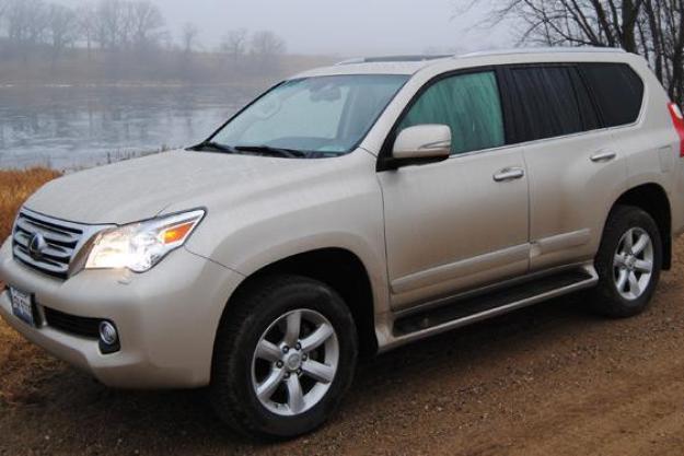 2011 lexus gx460 review driver side angle