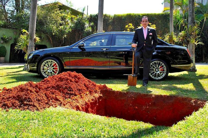 youre doing it wrong brazilian man buries bentley in backyard to save for afterlife brazillian burial 1