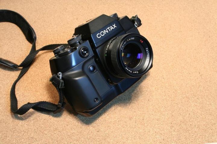 sony rumored to be working on a sensor shifting camera that autofocuses any lens contax ax with planar1 4 50mm jp