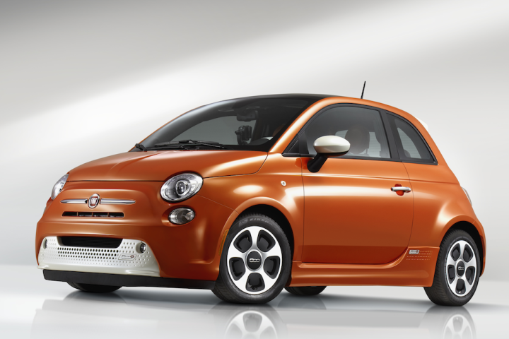 chrysler excited by recent discovery of electricity looks to hire experts fiat 500e