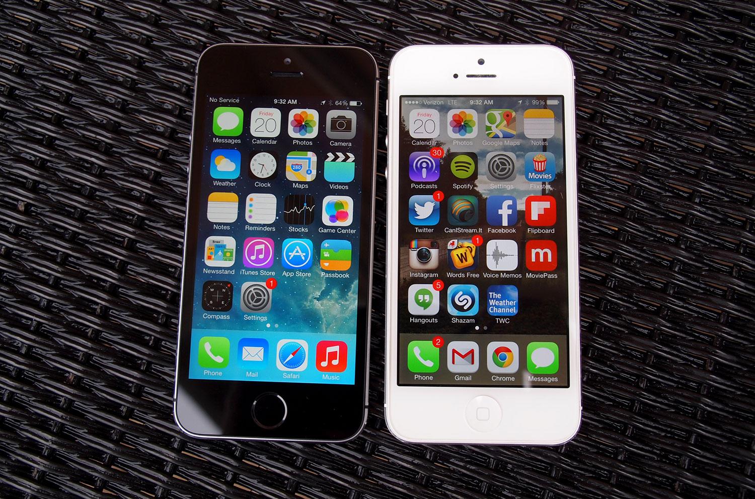 iPhone 5S hands on home screen comparison