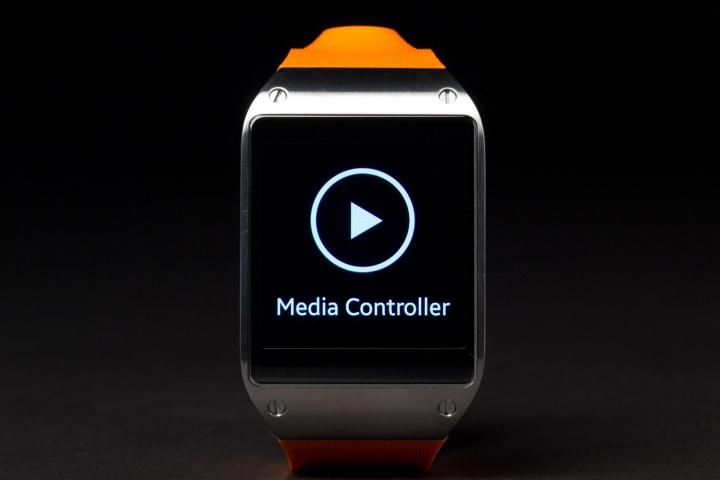samsung galaxy gear smartwatch review media controller