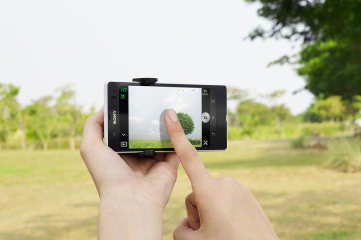 sony api lets thid party smartphone apps control cameras remotely camera remote 2