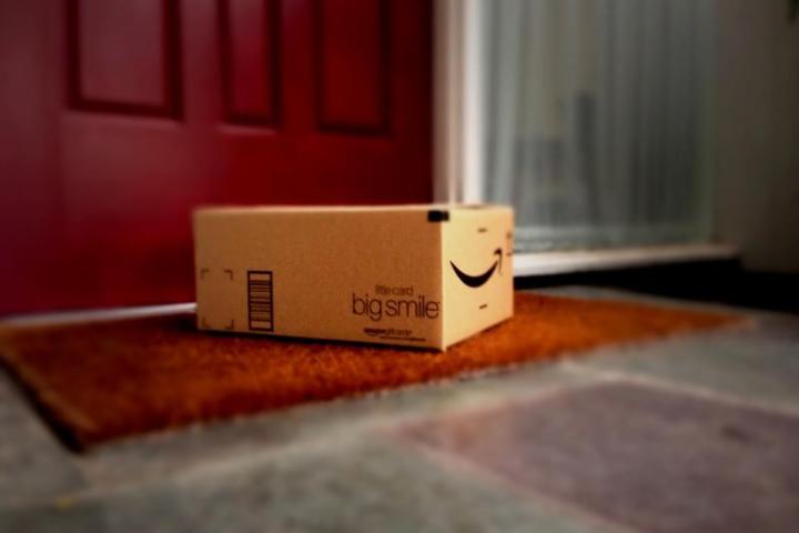 amazon launches same day deliveries in canada amazonsmile
