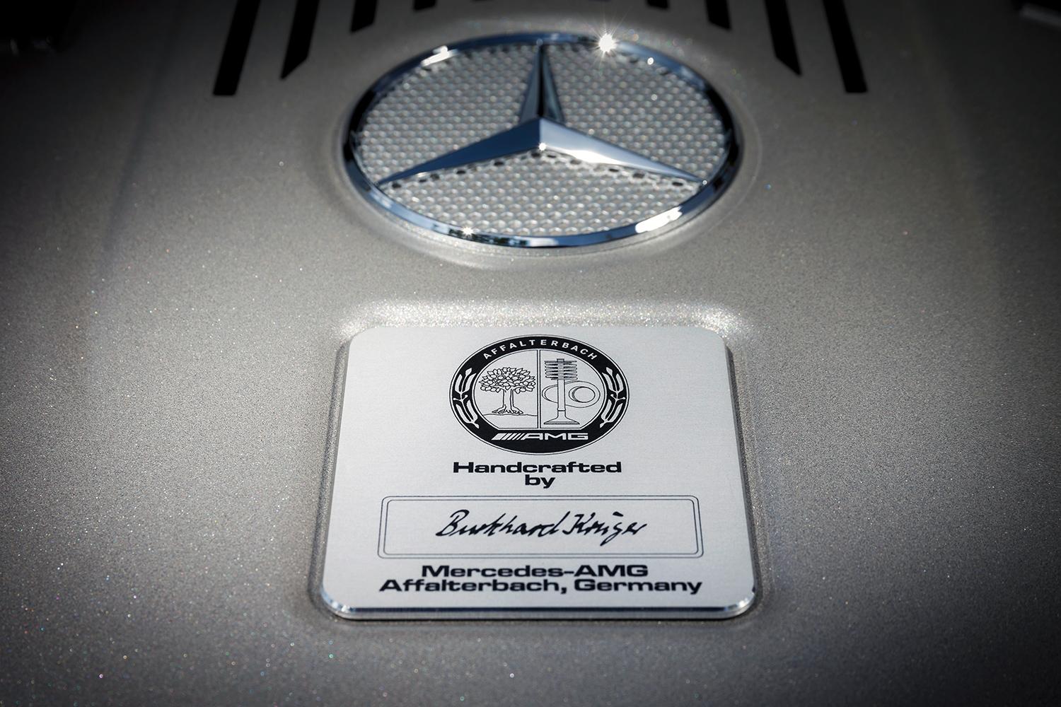 2015 Mercedes_Benz S65 AMG engine badge