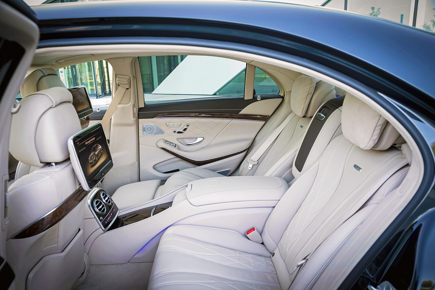 2015 Mercedes_Benz S65 AMG interior back