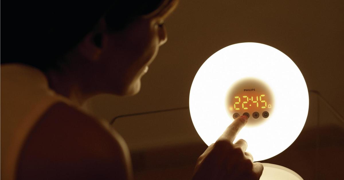 Philips' new wake-up light makes getting up easier