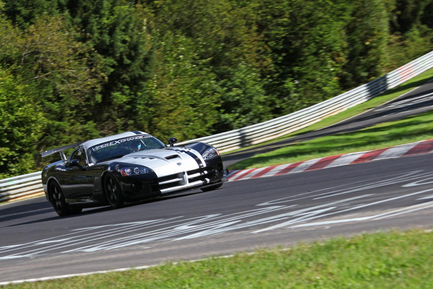 nurburgring might best track world also bad car viper acr n  rburgring