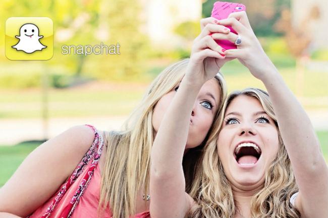 5 craziest mind boggling things facebooks rejected offer buy snapchat 3 billion screaming girls