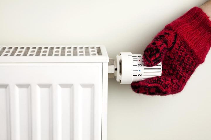 how to save on winter heating bill costs