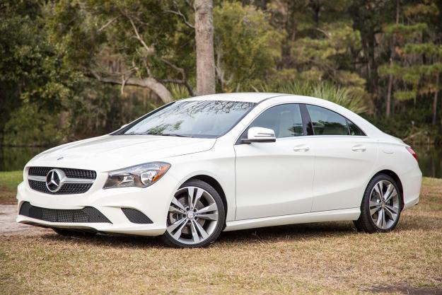 2014 Mercedes Benz CLA250 front angle 2