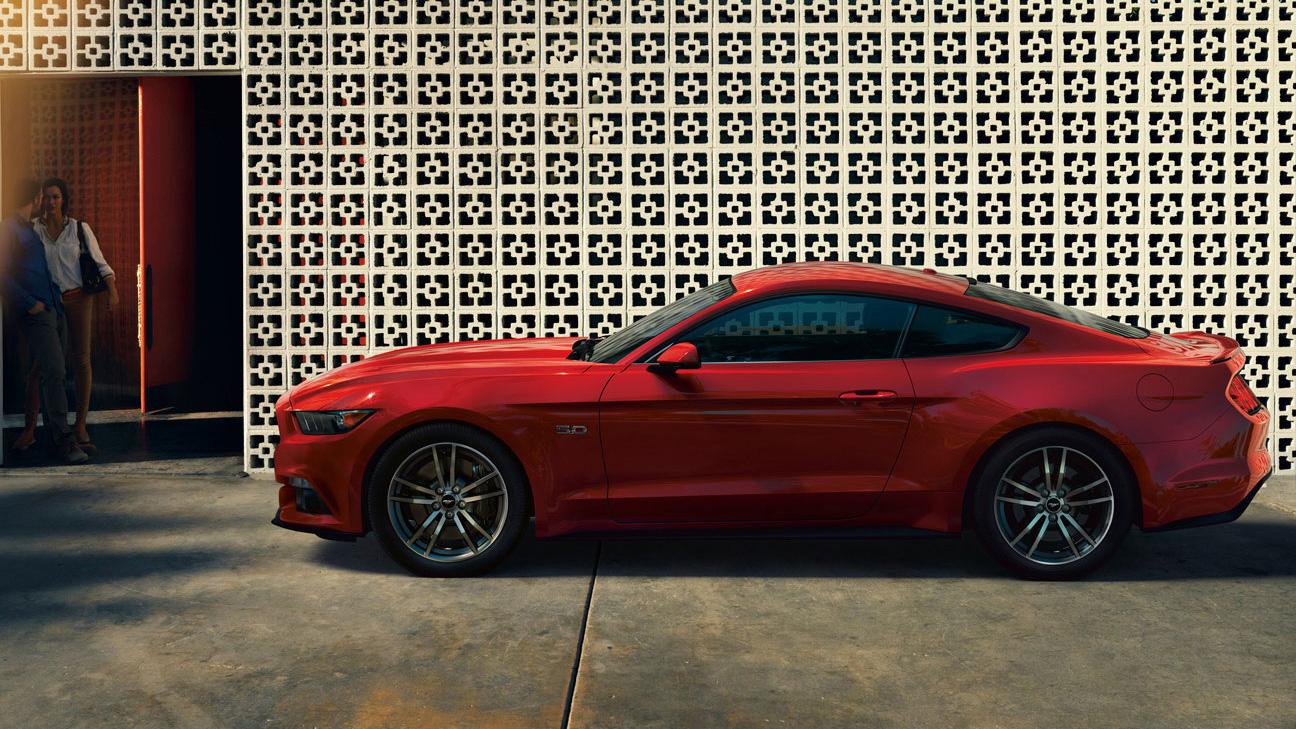 2015 Ford Mustang left