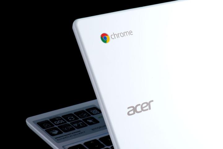 Acer C720P Chromebook chrome acer logo