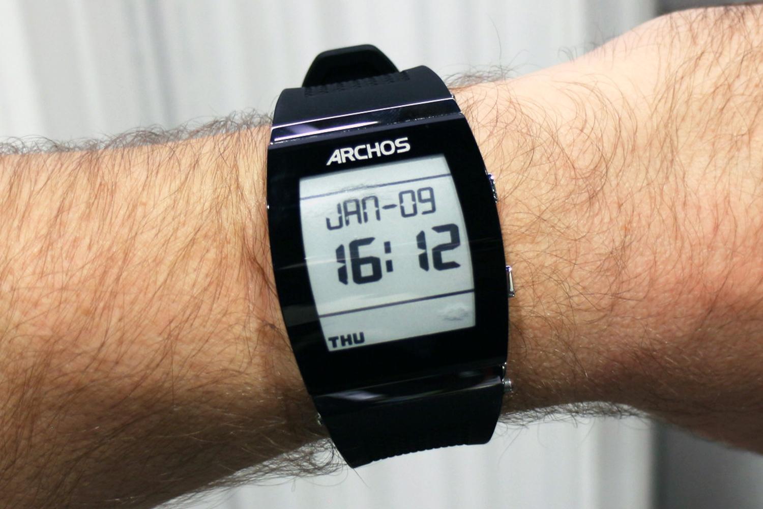 Archos Smartwatch worn