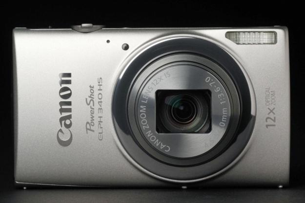 Canon ELPH 340HS front lens open