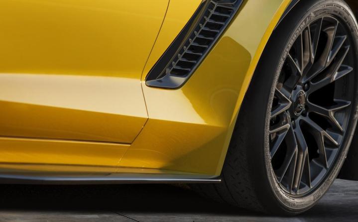 leaked 2015 corvette z06 will 620 hp 650 pound feet torque chevrolet teaser