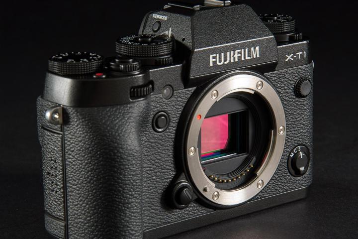 Fujifilm X-T1 camera review sensor