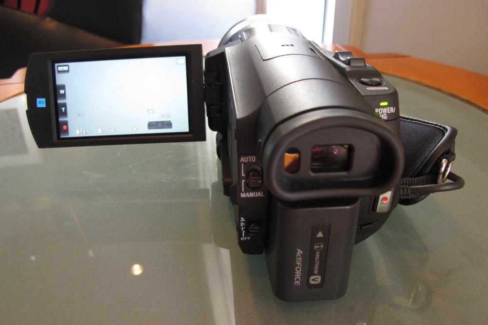sony announces fdr ax100 4k handycam camcorder img 5587