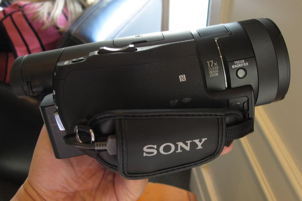 sony announces fdr ax100 4k handycam camcorder img 5596