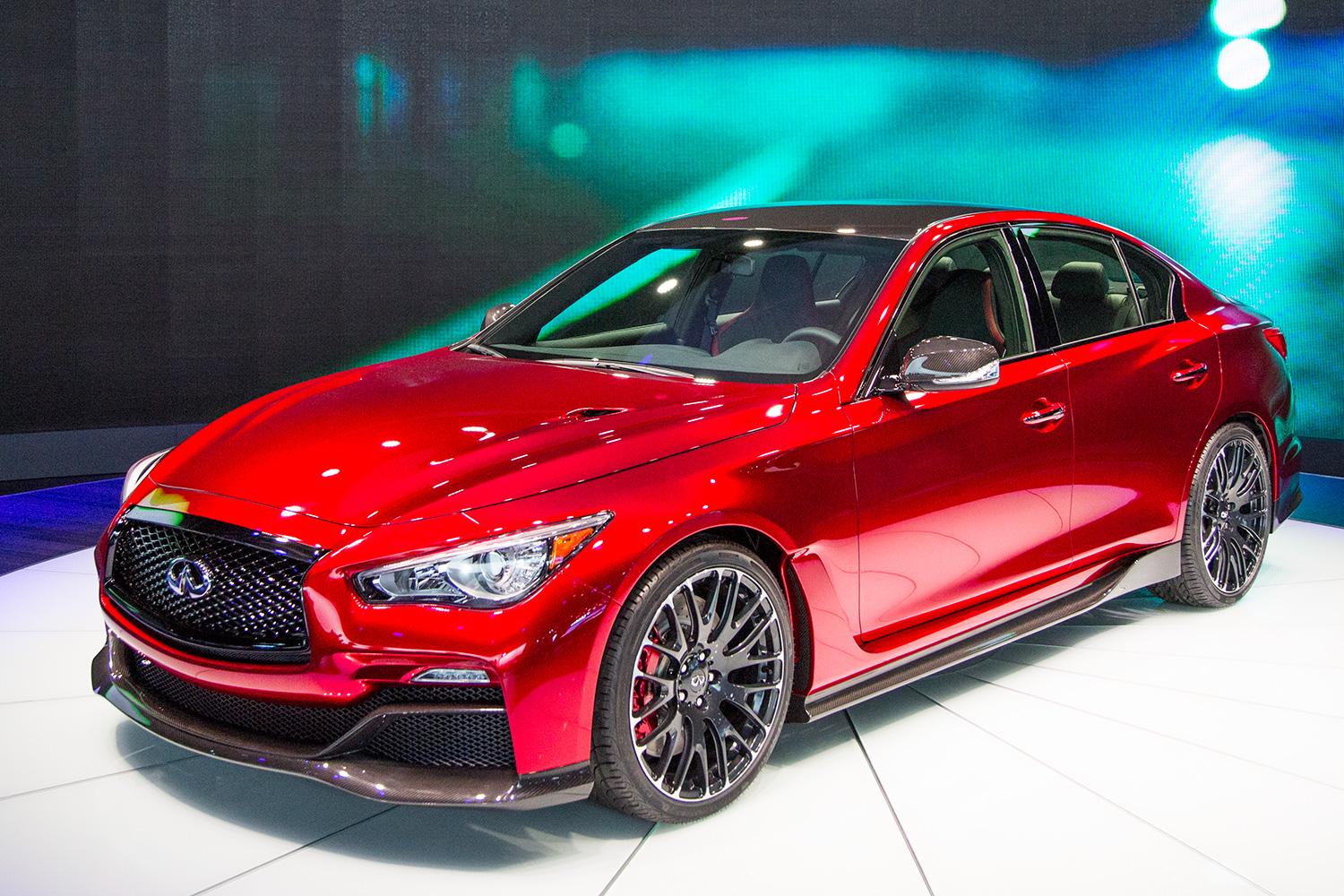 Infiniti Q50 Eau Rouge front angle right