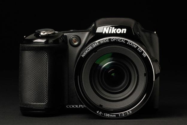 Nikon Coolpix L830 front