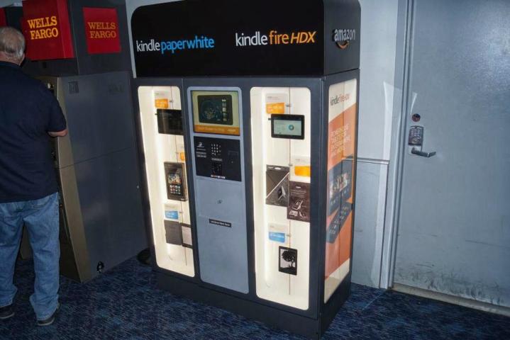 amazon vending machine turns vegas airport tempt ces folk