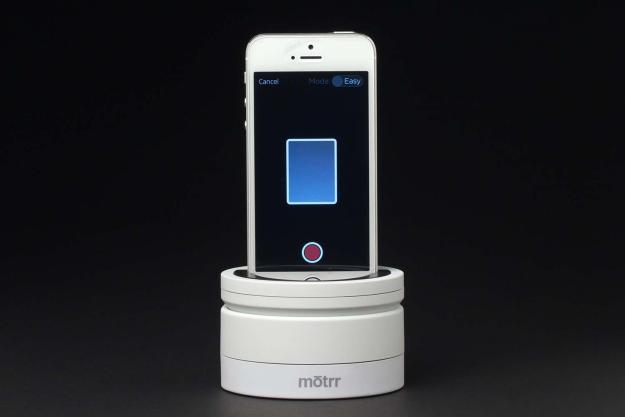 Motrr Galileo front with phone