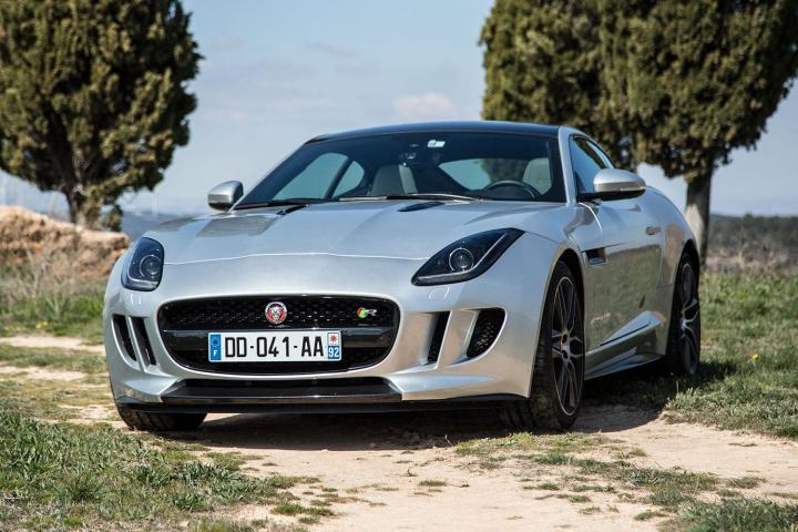 Jaguar F-TYPE Coupe front angle