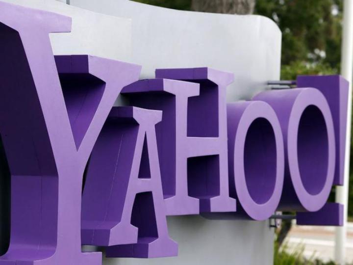 yahoo to acquire flurry logo