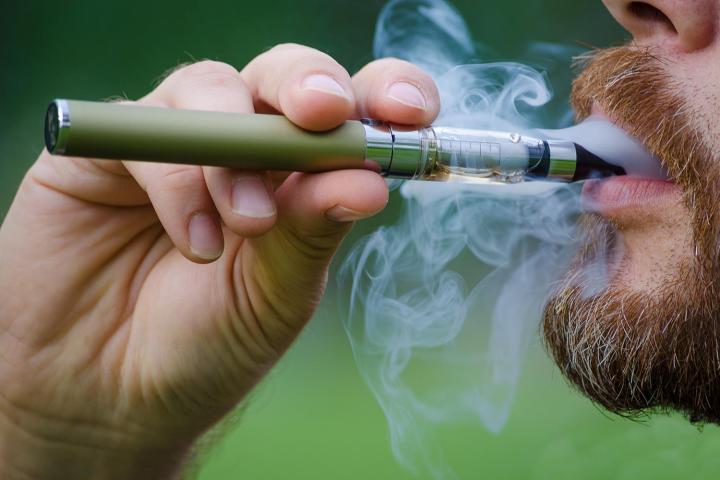 ecig vapor affects cells