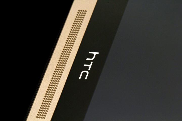 HTC One M8 Harman Kardon edition badge