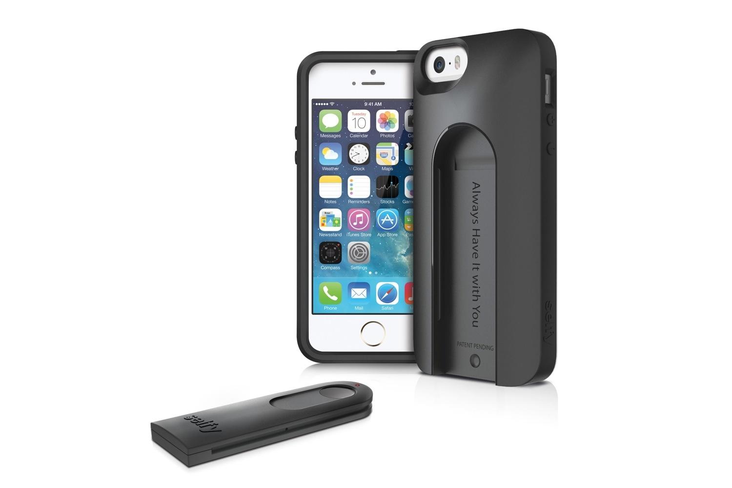 iluv smartphone case with built in remote shutter designed for the selfie obsessed selfy iphone 5s black