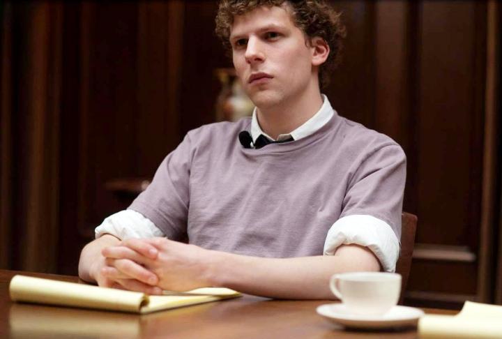 jesse eisenberg expects lex luthor stand apart previous versions social network