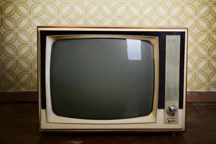 tv predicted to surpass pc as top online video platform old