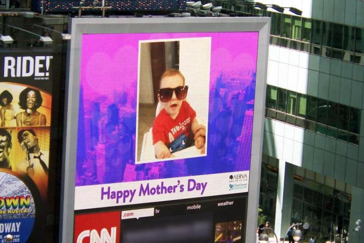 mothers day baby pictures in times square pic2screen mothersday opt