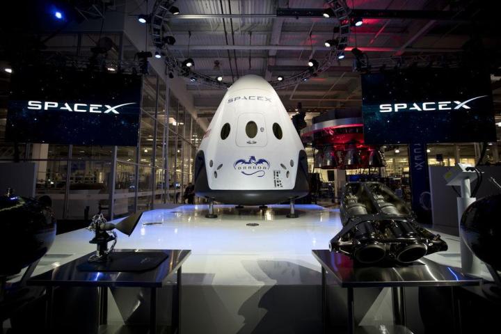 spacex astronaut