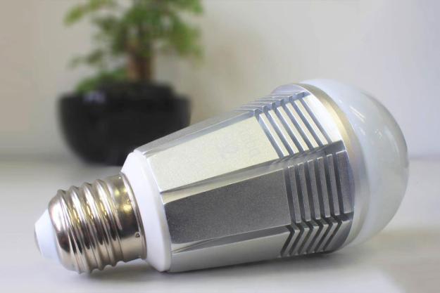 tabu smart lumen led review lightbulb  press 2