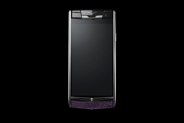 Vertu Signature Touch review front