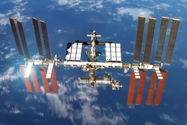 amateur radio operator calls space station and you can too nasa international